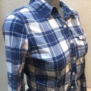 Hollister Shirt Buttondown. Blue & White Plaid. Medium (Juniors). Cotton.